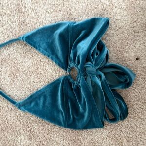 SHEIN Turquoise Velvet Halter Top